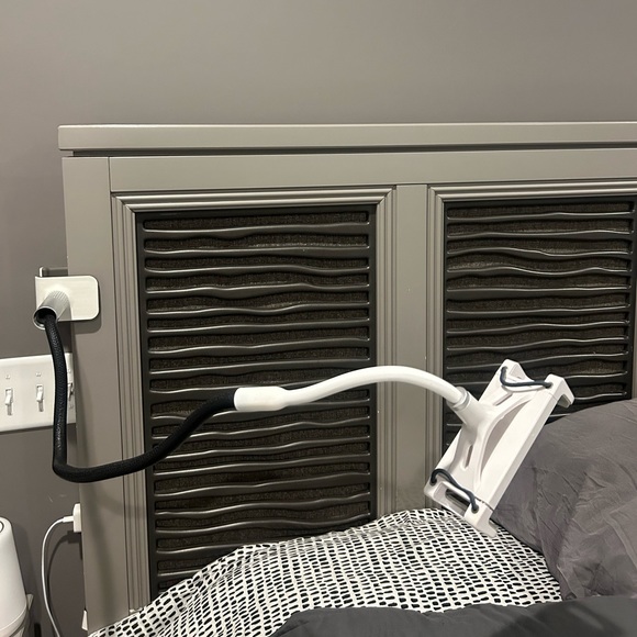 Lamicall Gooseneck Tablet Holder/ Mount w/ Flexible Arm Clip Tablet Stand - Picture 3 of 14